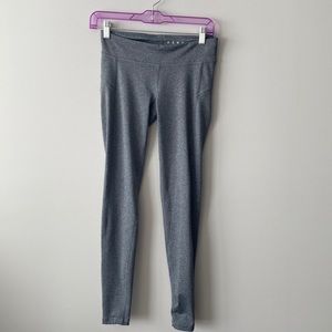 Aeropostale women’s gray stretchy workout leggings